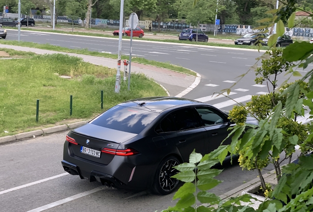BMW M5 G90