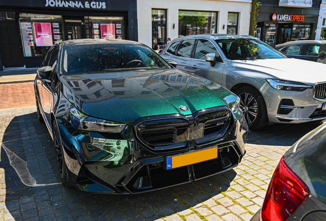 BMW M5 G90