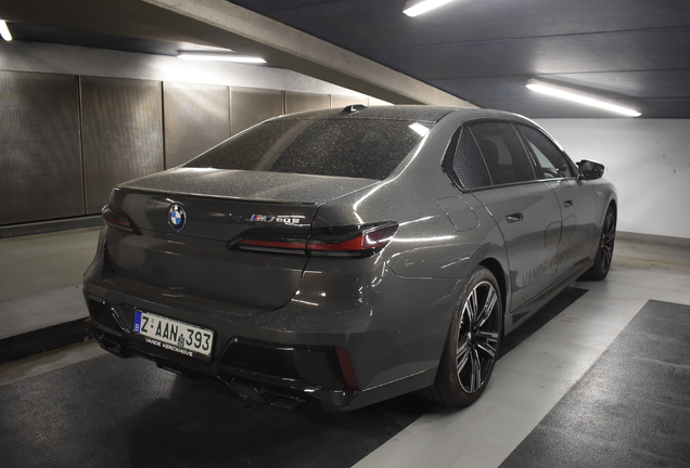 BMW M760e xDrive