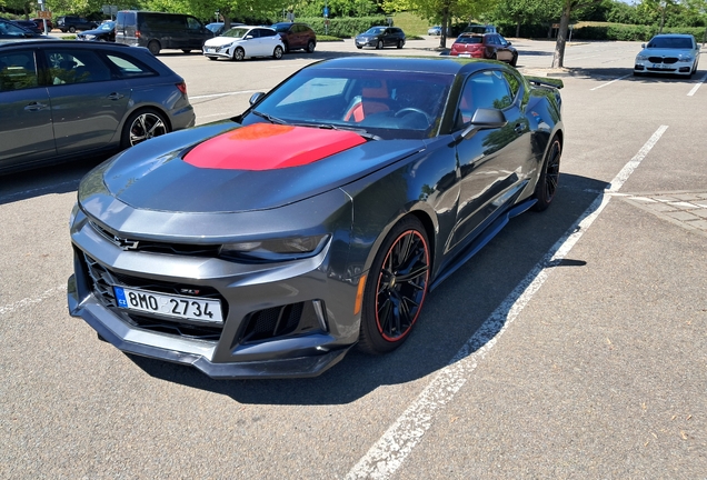 Chevrolet Camaro ZL1 2016