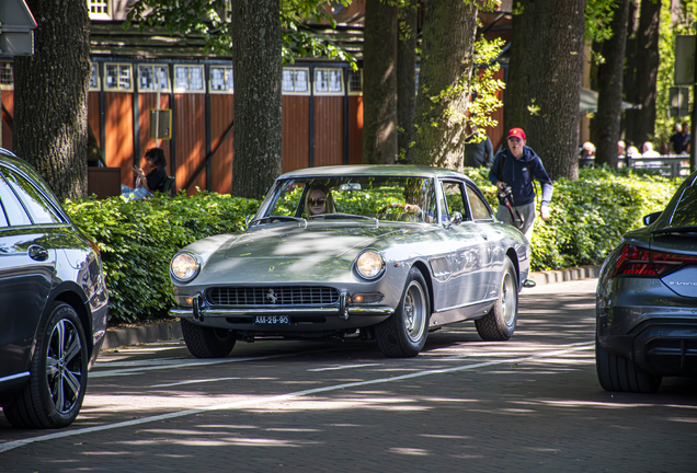 Ferrari 330 GT 2+2 Series II