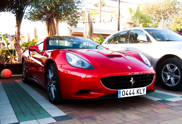 Ferrari California