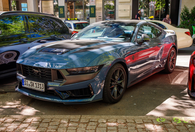 Ford Mustang Dark Horse 2024