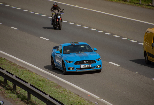Ford Mustang GT 2015 Blue Edition