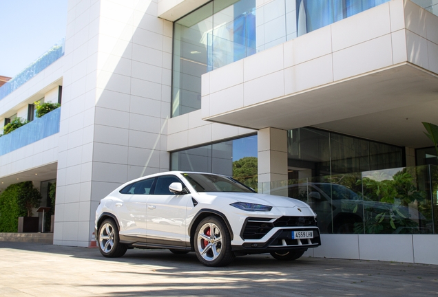 Lamborghini Urus