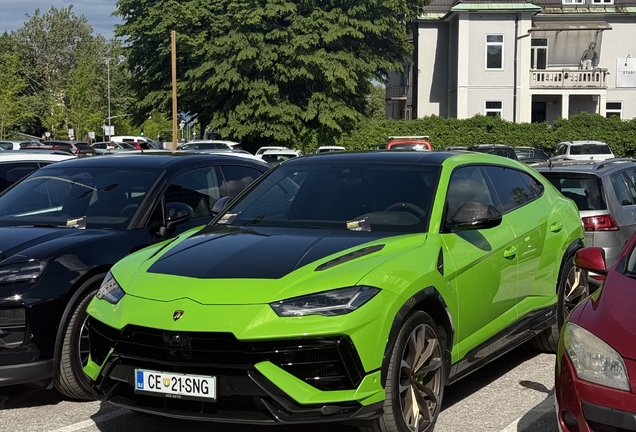 Lamborghini Urus S