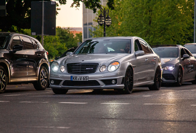 Mercedes-Benz E 55 AMG