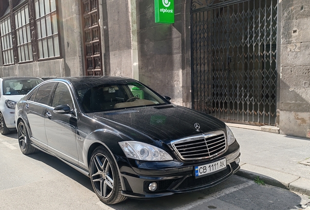 Mercedes-Benz S 63 AMG W221