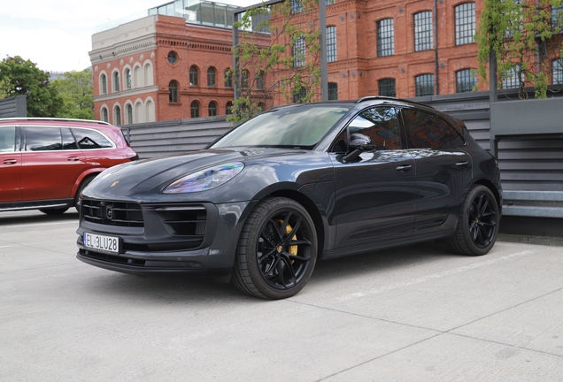 Porsche 95B Macan GTS MkIII