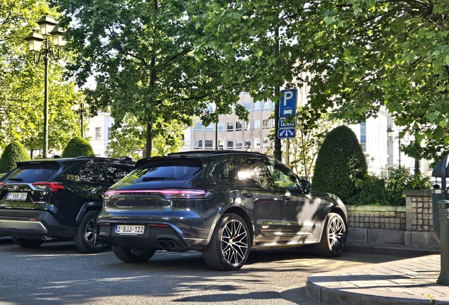 Porsche 95B Macan GTS MkIII