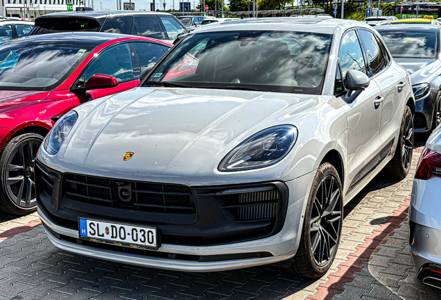 Porsche 95B Macan GTS MkIII