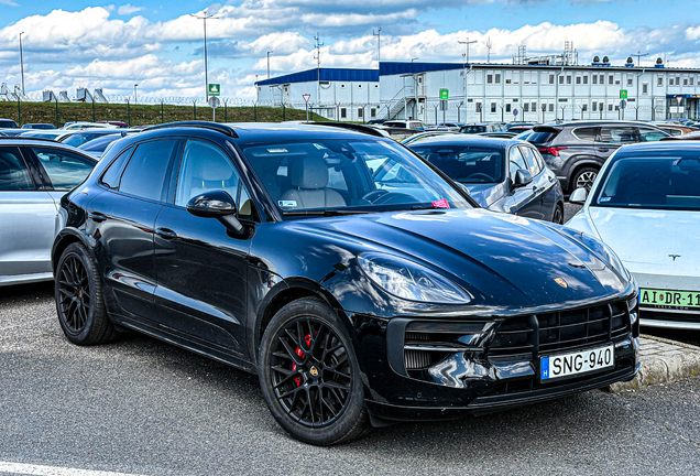 Porsche 95B Macan GTS MkII