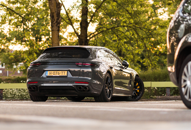 Porsche 971 Panamera Turbo S E-Hybrid Sport Turismo