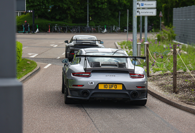 Porsche 991 GT2 RS Weissach Package