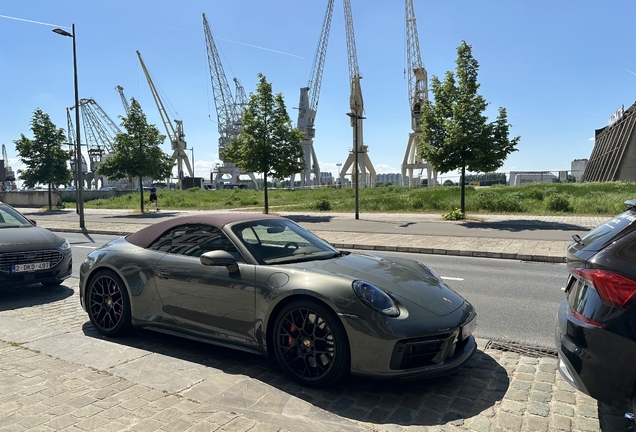 Porsche 992 Carrera 4 GTS Cabriolet