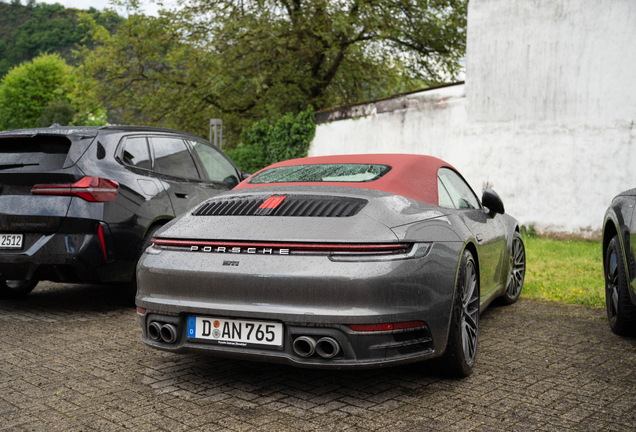 Porsche 992 Carrera 4S Cabriolet