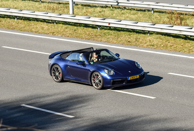 Porsche 992 Carrera 4S Cabriolet