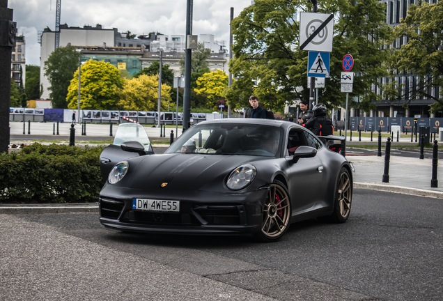 Porsche 992 Carrera GTS
