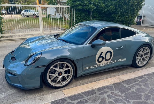 Porsche 992 S/T