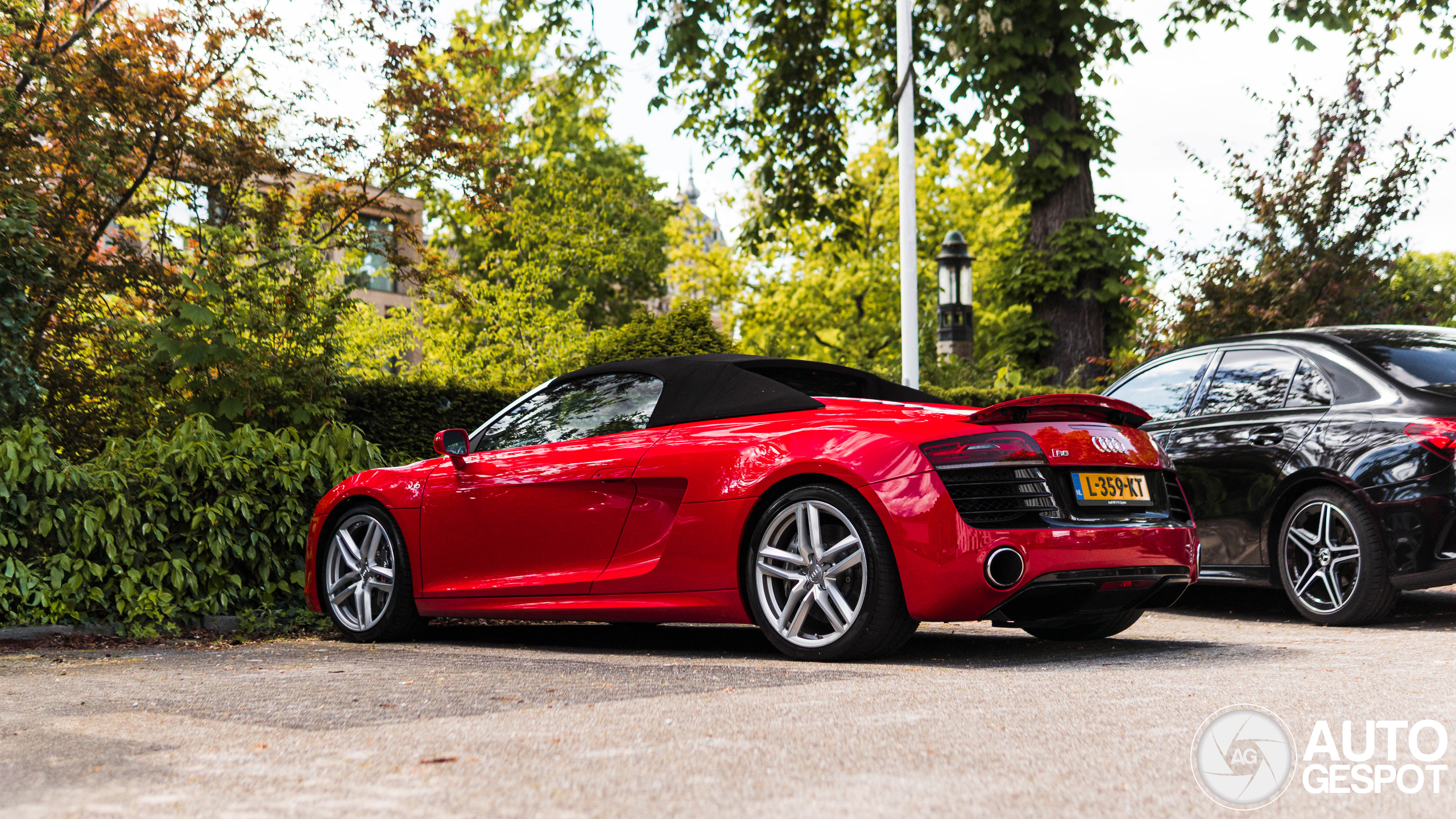 Audi R8 V10 Spyder 2013