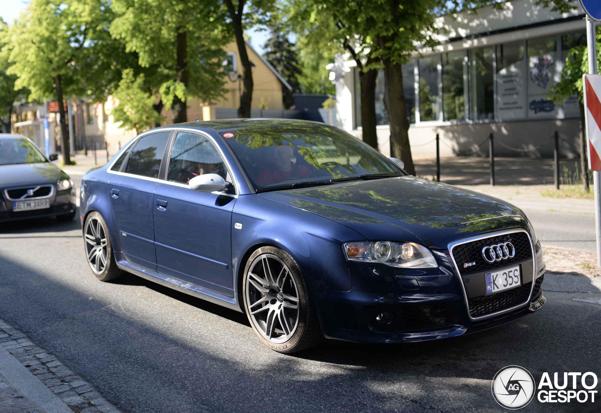 Audi RS4 Sedan