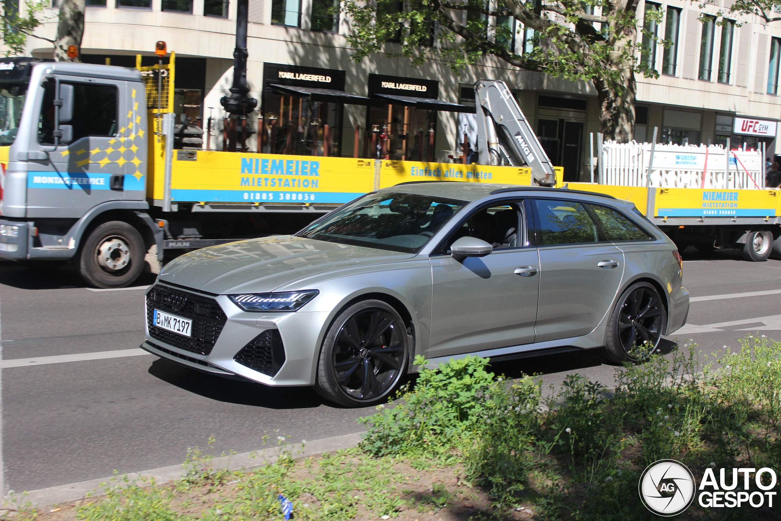 Audi RS6 Avant C8