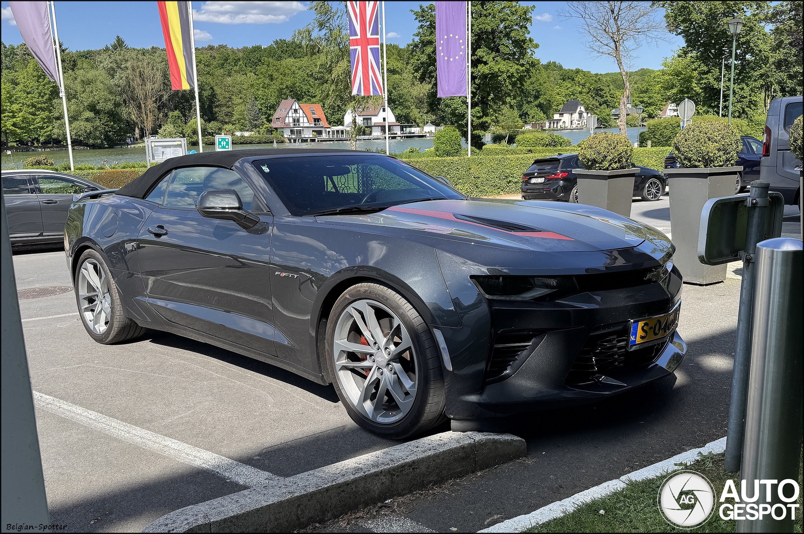 Chevrolet Camaro SS Convertible 2016 50th Anniversary