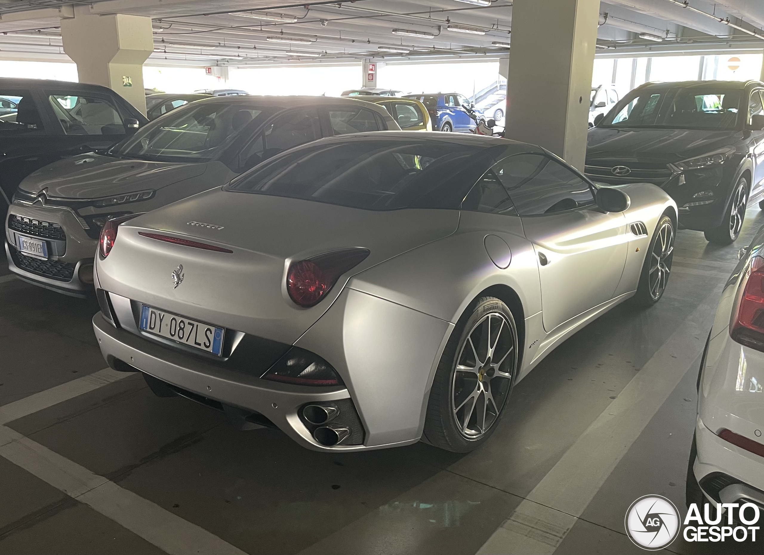 Ferrari California