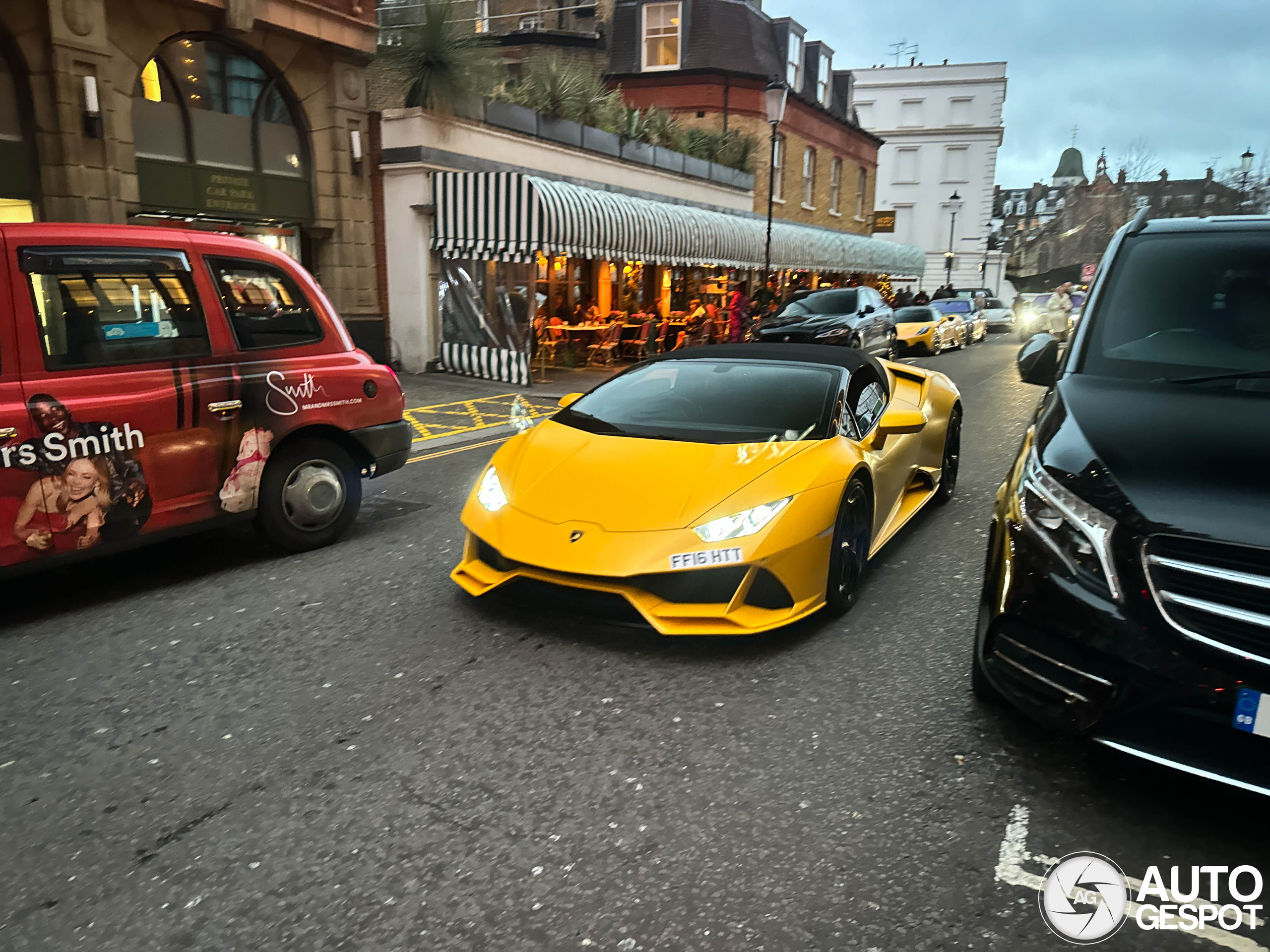 Lamborghini Huracán LP640-4 EVO Spyder