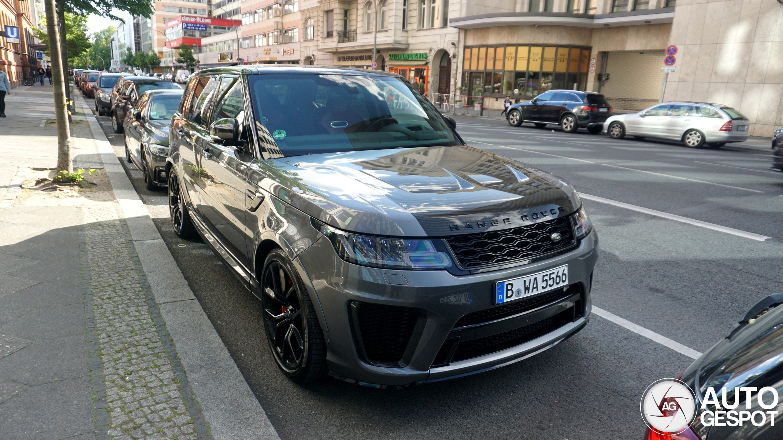 Land Rover Range Rover Sport SVR 2018 Carbon Edition