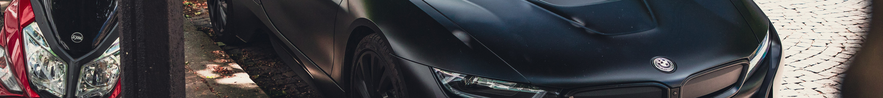 BMW i8