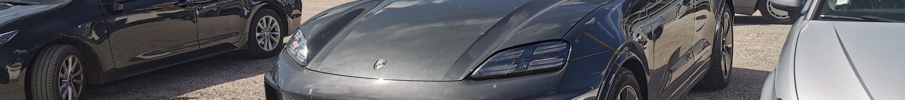 Porsche Macan EV Turbo
