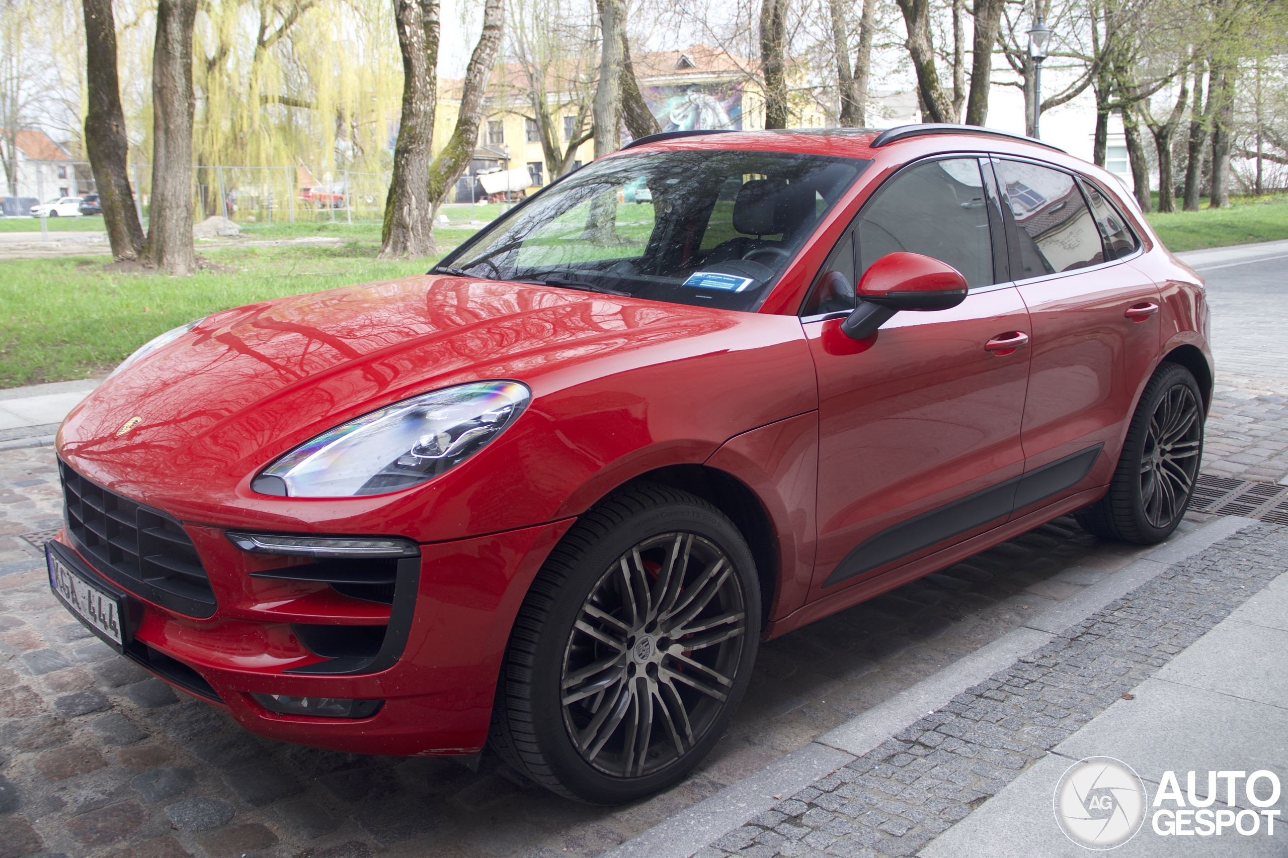 Porsche 95B Macan GTS