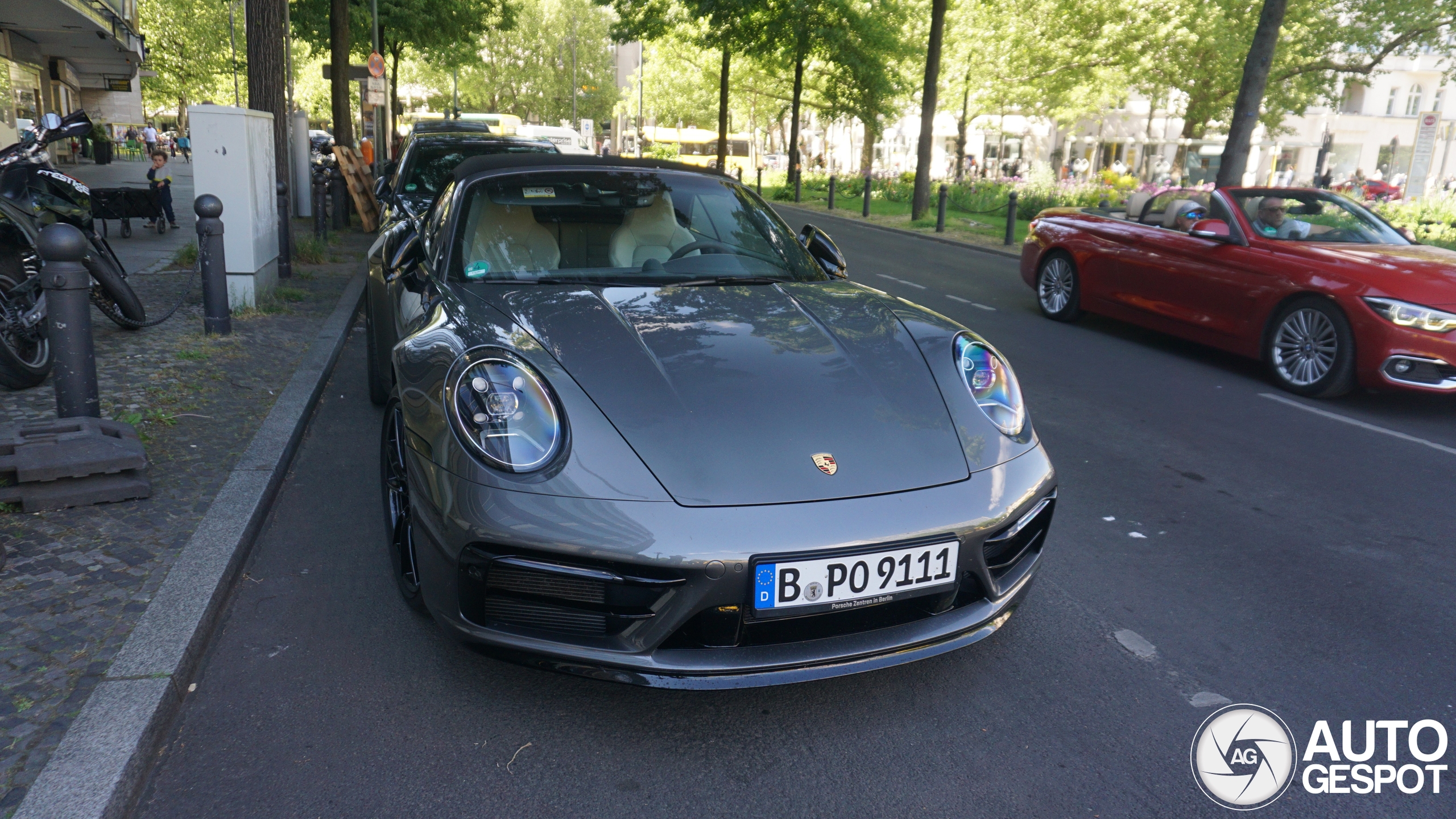 Porsche 992 Carrera 4S Cabriolet