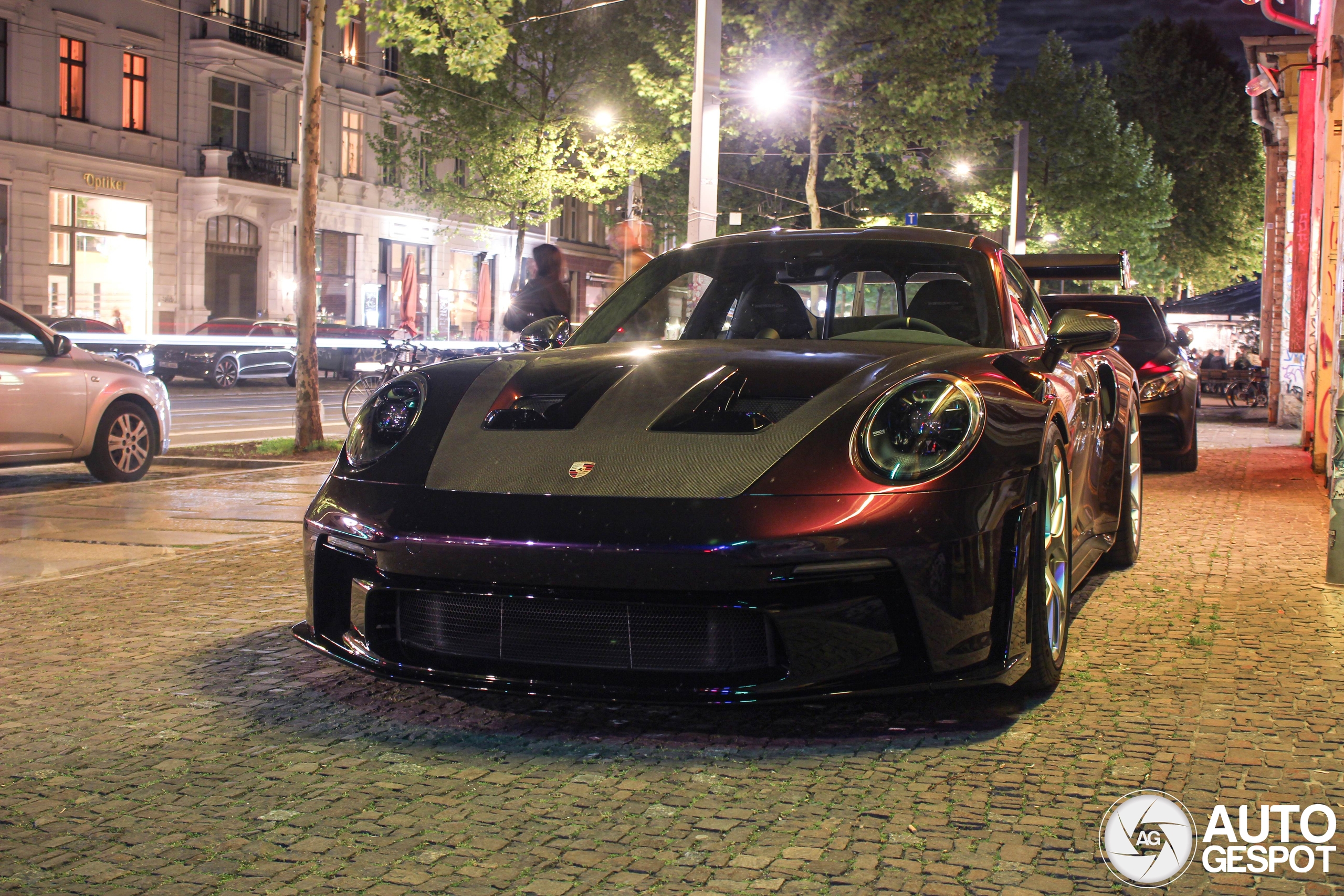 Porsche 992 GT3 RS Weissach Package