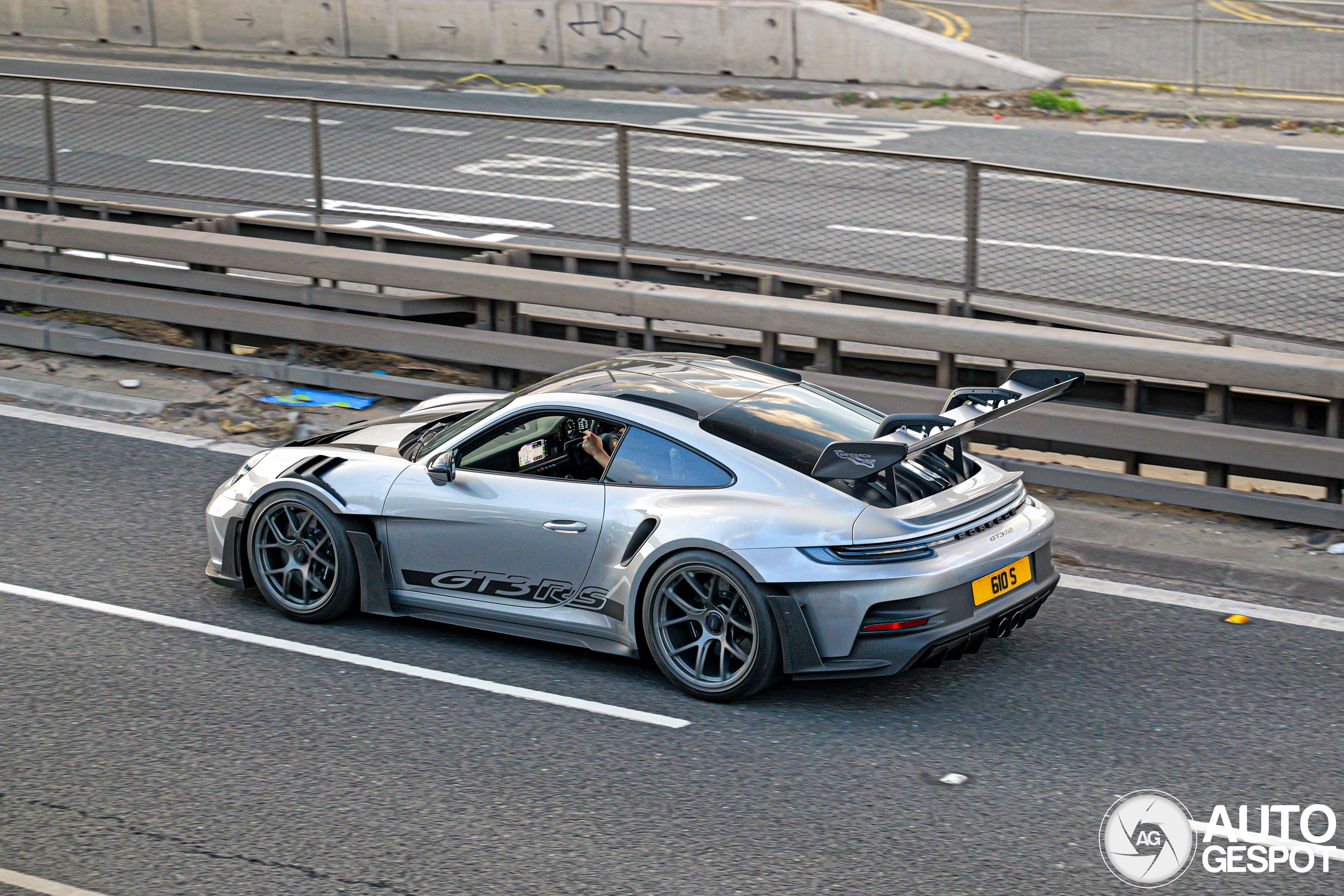 Porsche 992 GT3 RS Weissach Package