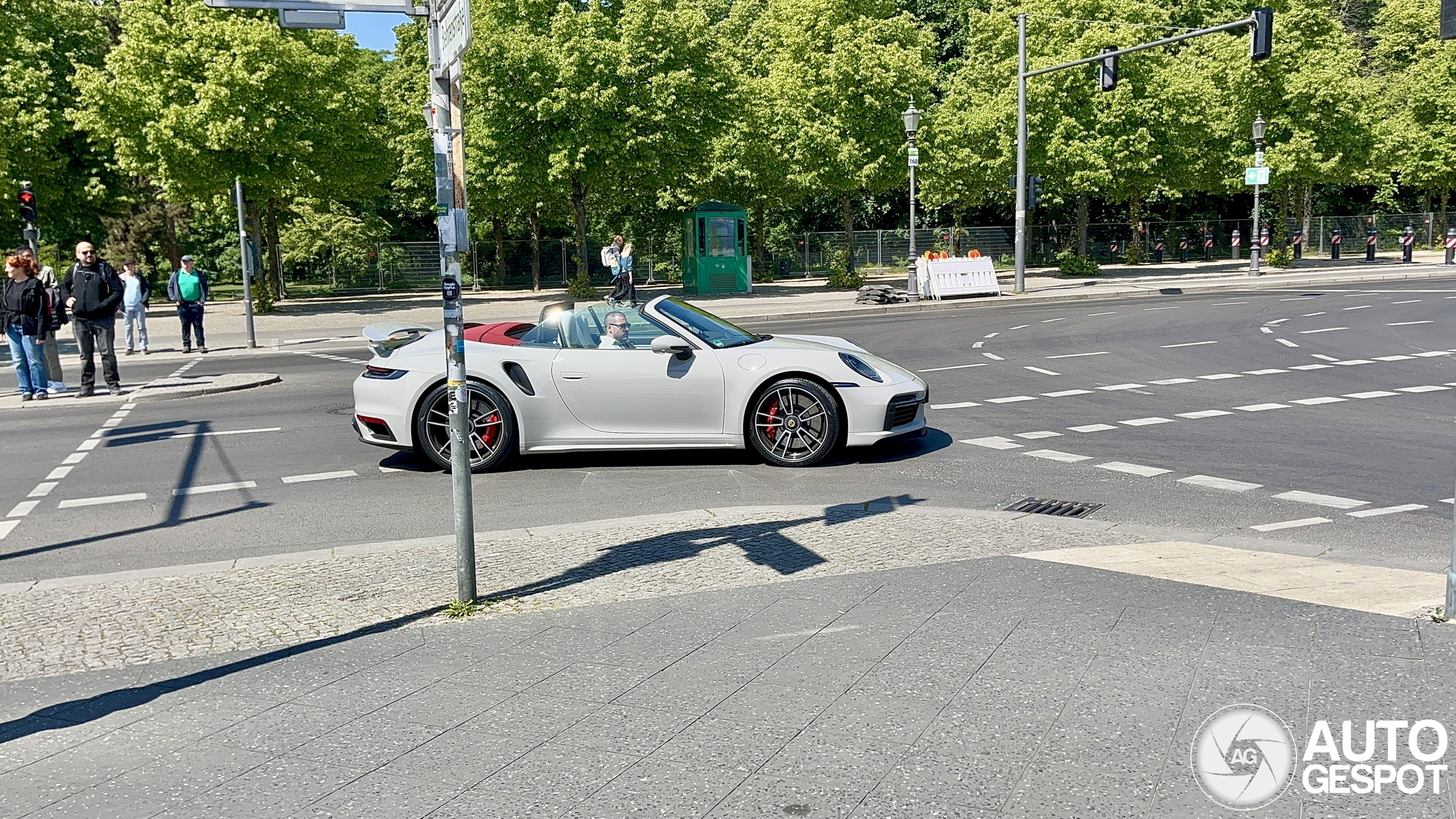 Porsche 992 Turbo Cabriolet