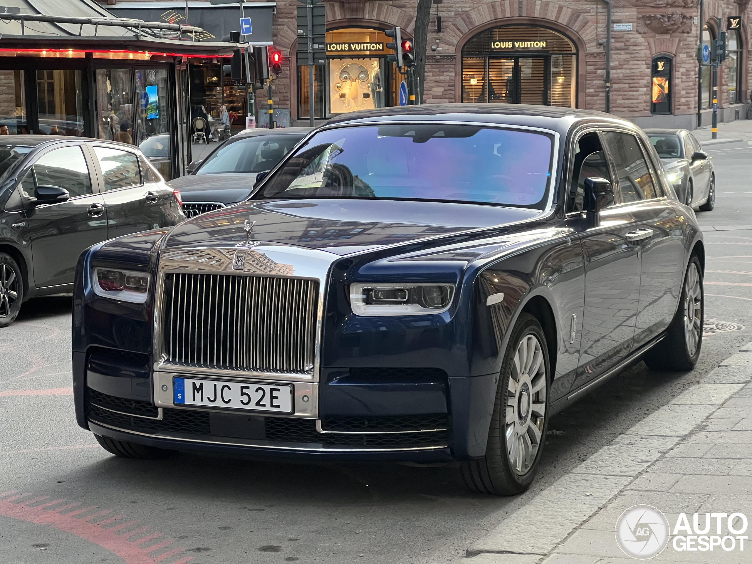 Rolls-Royce Phantom VIII EWB