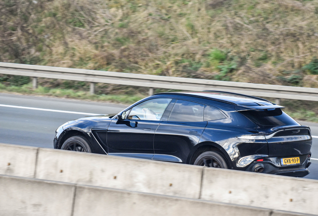 Aston Martin DBX