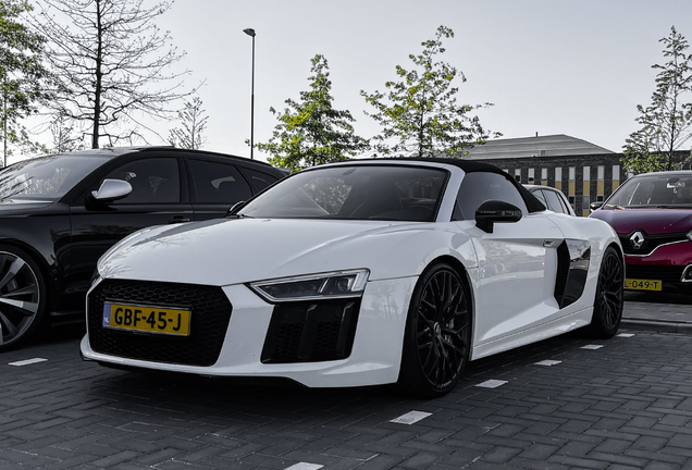 Audi R8 V10 Spyder 2016