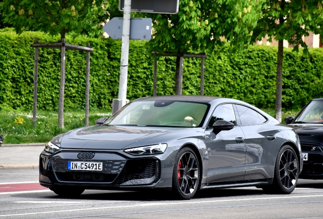 Audi RS E-Tron GT 2025