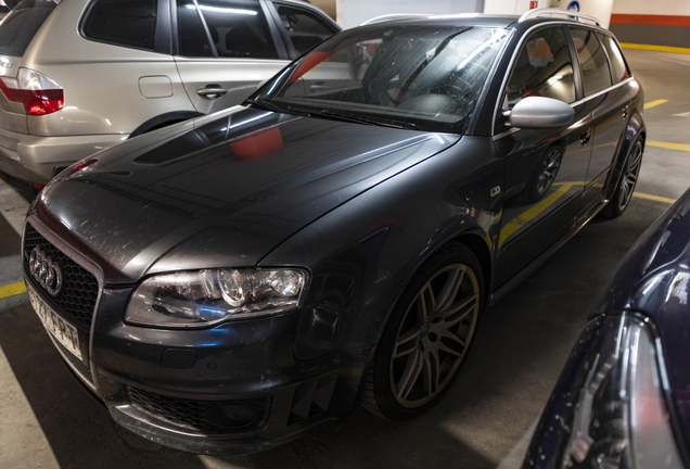 Audi RS4 Avant B7