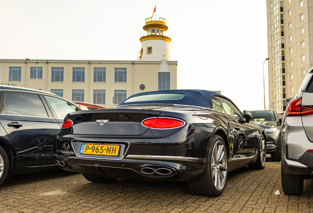 Bentley Continental GTC V8 2020
