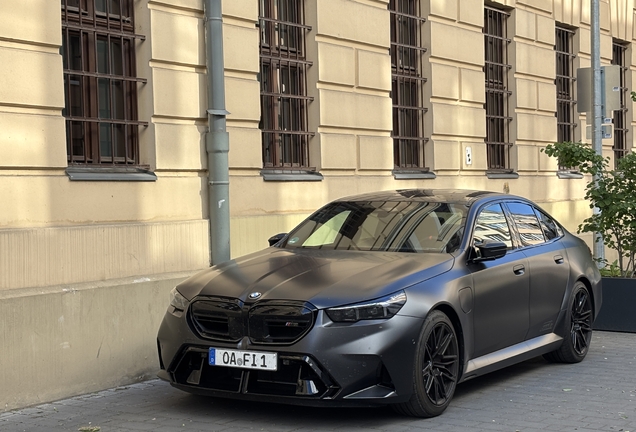 BMW M5 G90
