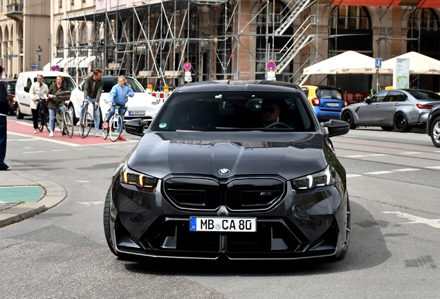BMW M5 G90