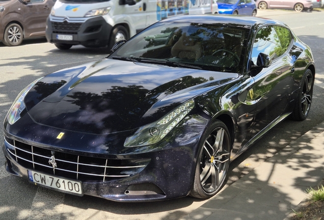 Ferrari FF