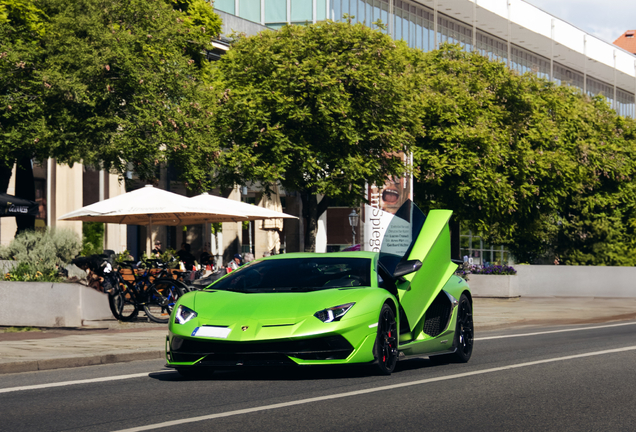 Lamborghini Aventador SVJ