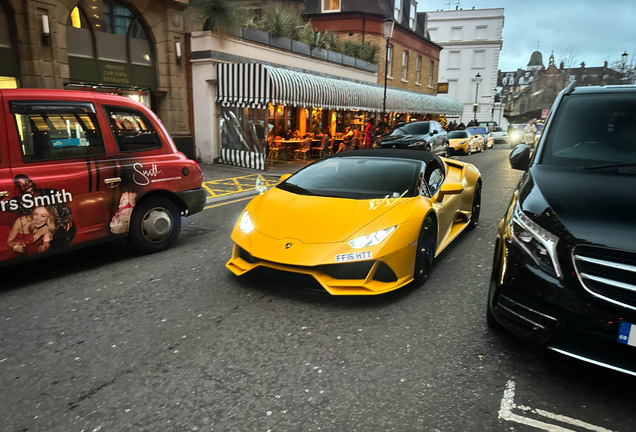 Lamborghini Huracán LP640-4 EVO Spyder