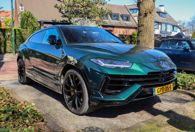 Lamborghini Urus S