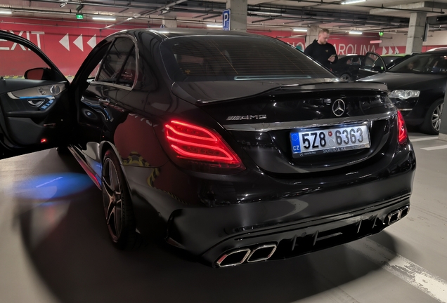 Mercedes-AMG C 63 S W205